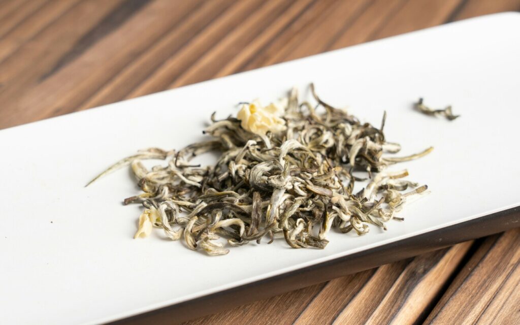 Tea Silver The Essential Guide to Silver Needle White Tea Benefits