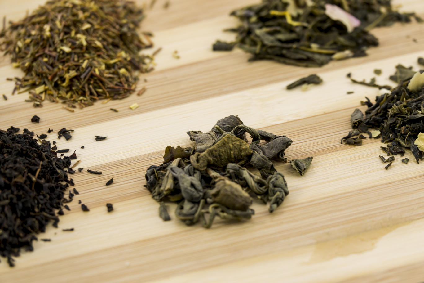 Japanese Green Tea : Traditional steaming method locking in the vegetal and umami-rich flavours of premium leaves